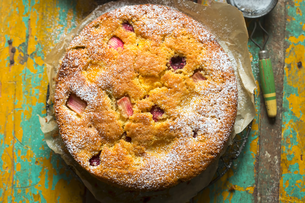 Simple Baking Recipes: Rhubarb and Orange Cake
